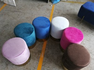 Pouf Ottomano Pieghevole Moderno in Velluto Dorato per Soggiorno, Stile Rustico, Contemporaneo, Ingresso, Camera da Letto, Appartamento, Hotel - Product Image 5