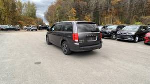 Voitures d'occasion à vendre : <span class=keywords><strong>Dodge</strong></span> Grand <span class=keywords><strong>Caravan</strong></span> SE Plus 4 portes Mini-Van Turbo Cuir Foncé ACC R20, Modèle 2020, Qualité Supérieure, Meilleur <span class=keywords><strong>Prix</strong></span>, Vente en Gros - Product Image 4