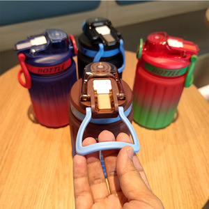 Botella de Agua de Plástico sin BPA a Prueba de Fugas con Pajita y Tapa, Vaso Deportivo para Viajes, Campamentos y Gimnasio - Product Image 3