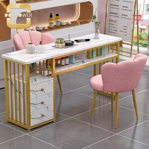 Elegante <span class=keywords><strong>y</strong></span> duradero salón manicura pedicura muebles de oro moderno Escritorio de uñas <span class=keywords><strong>para</strong></span> minimalista blanco Simple mesa de uñas de Metal - Product Image 3