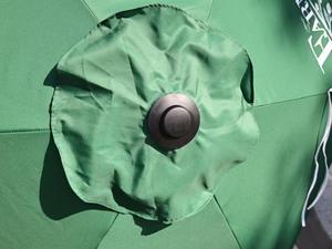 Parasol manuel moderne étanche anti-UV de 2,1 m avec mât en aluminium pour usage hôtelier DC-UP-221 - Product Image 2