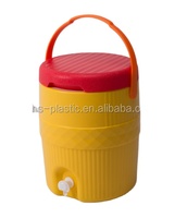 Refroidisseur en plastique HS refroidisseur de boisson d'eau glacée avec carafe poitrine de glace avec robinet d'eau et poignée de transport avec logos
