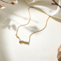 Collier SA en acier inoxydable plaqué or, avec pendentif étoile en V pavé de zircons, anti-ternissement, autres colliers de mode, vente en gros