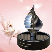 Parfum d'aromathérapie de luxe rotatif à énergie solaire en forme de feuille désodorisant pour voiture