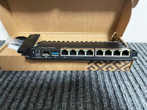 RB5009UG + S + IN 10G SFP + 7X Gigabit Quad Core PoE <span class=keywords><strong>Router</strong></span> <span class=keywords><strong>Switch</strong></span> RB5009UG + S + IN - Product Image 3