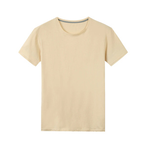 Camiseta clásica informal para mujer, de color liso, diseñada para uso regular, que ofrece una comodidad y un estilo atemporal. - Product Image 1