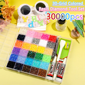 Decoración de Uñas con Piedras de Cristal Planas, 24 Compartimentos con Colores Variados, Cuentas de Cristal Multifuncionales, Set de Piedras de Cristal para DIY - Product Image 2