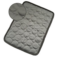 Tapis rafraîchissant auto-refroidissant pour animaux de compagnie, lavable et réutilisable, pour petits animaux, lit moderne uni en polyester pour toutes les saisons, idéal pour la voiture.