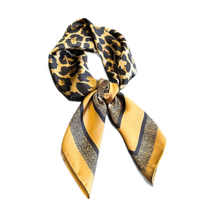 <span class=keywords><strong>Elegante</strong></span> <span class=keywords><strong>Sciarpa</strong></span> Quadrata <span class=keywords><strong>Blu</strong></span> per Donne, Motivo Ciliegie Primavera-Estate, Poliestere di Alta Qualità, Sottile e Morbida come Seta - Product Image 5
