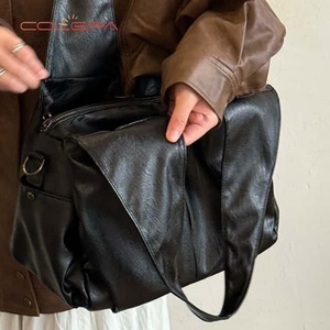 Colefa Fabricante de Bolsos de Mano Cruzados de Piel Sintética Suave para Mujer, Bolsos de Mano Negros al por Mayor para Mujer, Bolsos de Lujo - Product Image 4