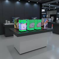 Écran LED de bureau miniature P2.5 en forme de cube carré, affichage LED d'intérieur 160 mm * 320 mm GOB 4 faces, écran LED pour comptoir d'accueil