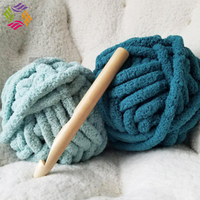 Charmkey Wholesale Polyester Blanket Yarn Super Soft Thick Chenille Chunky Yarn for Hand Knitting