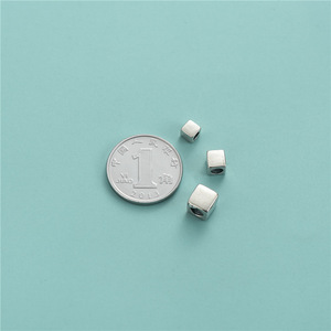 <span class=keywords><strong>Perline</strong></span> Cubiche da 4mm 5mm 6mm in <span class=keywords><strong>Argento</strong></span> Sterling <span class=keywords><strong>925</strong></span> Massiccio, Distanziatori Quadrati per Kit Fai-da-Te per Braccialetti - Product Image 6