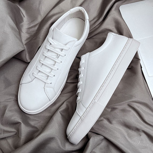 Zapatos de hombre de cuero genuino, estilo deportivo, color blanco, con suela plana, modernos y versátiles, para caminar. - Product Image 2