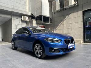 <span class=keywords><strong>BMW</strong></span> Série 1 d'occasion <span class=keywords><strong>2018</strong></span> LCI <span class=keywords><strong>118i</strong></span> Design Edition 1.5T 136HP 6AT Berline compacte Euro V - Product Image 3