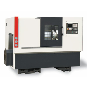 Torno CNC para Metal Económico con Controlador CNC GSK FANUC, Bancada Inclinada Horizontal - Product Image 2