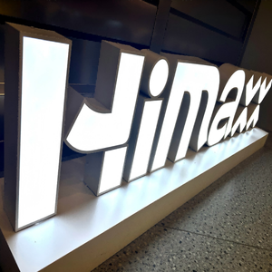 Letras 3D Grandes Personalizadas, Letras Decorativas Independientes para Centros Comerciales, Letras Gigantes Iluminadas de 3, 4 y 5 Pies - Product Image 1