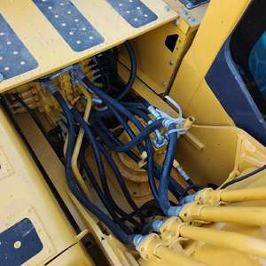 รถขุด PC200 Komatsu เครื่องจักรมือสอง - Product Image 5