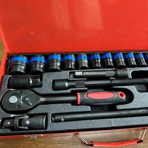 Jeu de douilles en acier au chrome-vanadium 24 pièces, clés à cliquet et rallonges personnalisables, outils hexagonaux pour bricolage et réparation domestique, emballage en mallette rigide, OEM - Product Image 1