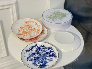 Assiettes de luxe en porcelaine de style européen et services de table en porcelaine fine, très demandés - Product Image 5