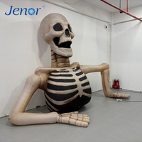 Figurines de crânes gonflables d'Halloween pour l'extérieur, utilisées pour la décoration de scène lors de soirées d'horreur et pour la publicité promotionnelle.