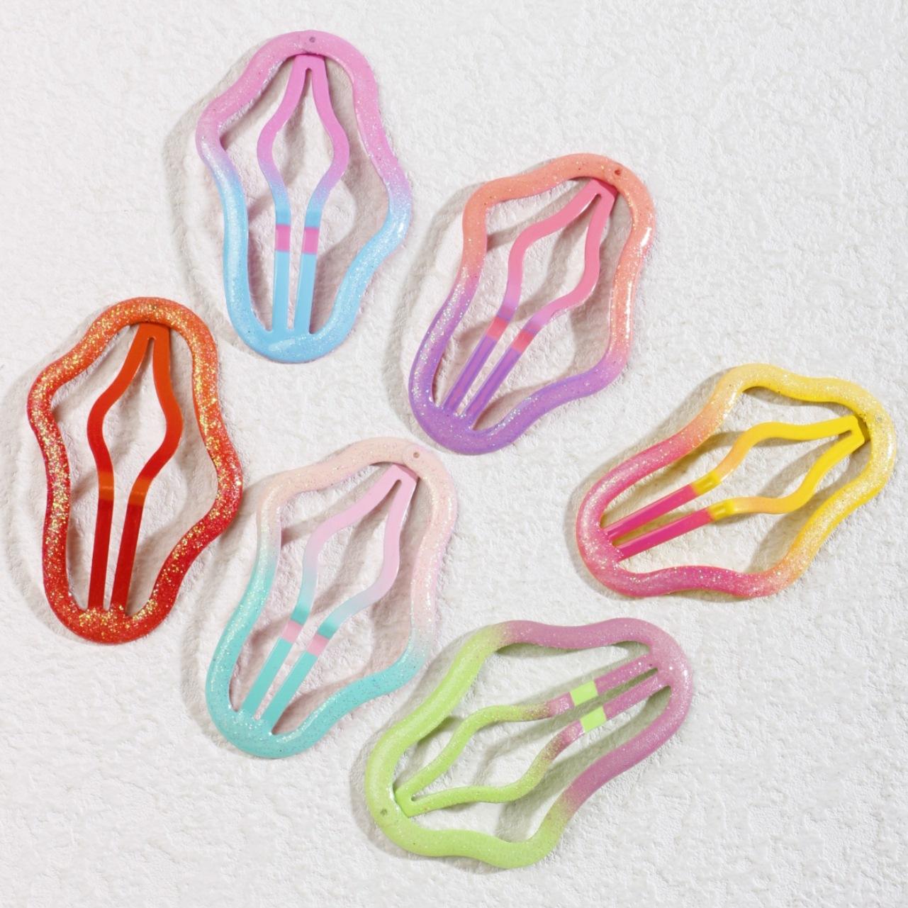 สีเมฆที่ส่งแบบสุ่ม