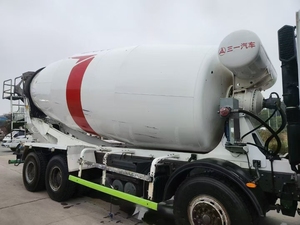 Camion de pompe malaxeur à béton monté HOWO <span class=keywords><strong>2018</strong></span> avec moteur Camion de mélange de ciment HOWO pour béton et ciment - Product Image 3