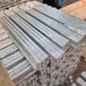 Surface finie par miroir en <span class=keywords><strong>acier</strong></span> de barre ronde en métal de la norme Q235 45 # d'ASTM ou fer laminé à chaud galvanisé Rod pour la construction - Product Image 1