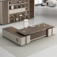 Bureau de direction moderne de luxe avec finition en bois de bande lumineuse de boîte de câble multifonctionnelle en forme de L pour le bureau du PDG et du patron