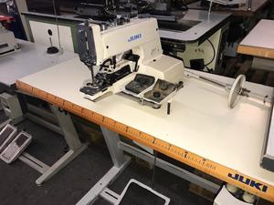 Machine à coudre à point de chaînette simple à grande vitesse Jukis <span class=keywords><strong>373</strong></span> d'occasion à bon prix, pour la fixation de boutons, à vendre - Product Image 5