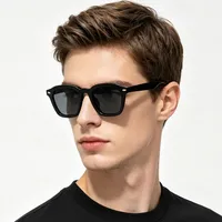 Lunettes de soleil carrées rétro noires pour hommes et femmes, décontractées, pour la conduite, les activités de plein air, protection UV400, tendance streetwear, accessoire quotidien, lunettes d'été
