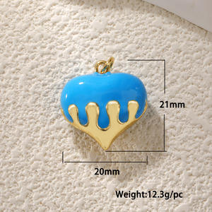 Colgante <span class=keywords><strong>en</strong></span> forma de corazón de lava Accesorio de bricolaje con cristal rojo Mini y tamaños grandes Colgantes y dijes de moda - Product Image 4