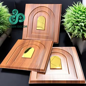 لوحة مرآة من كلوريد البولي فينيل متينة 50*50 * ثلاثية الأبعاد للسقف بتصميم مربع حديث مع وظيفة مقاومة للرطوبة بلون خشبي - Product Image 4