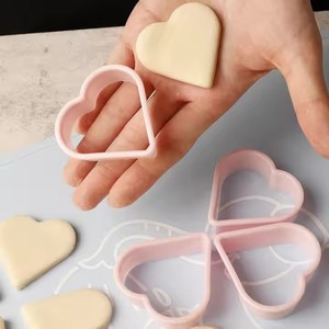 Hot Bán 4Pcs Nhựa Trái Tim Và Bốn Lá <span class=keywords><strong>Clover</strong></span> <span class=keywords><strong>Cookie</strong></span> Máy Cắt Cho Đảng Đám Cưới Giáng Sinh Công Cụ Nướng Bánh Biscuit Khuôn Thiết Lập - Product Image 2