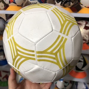 Ballon de football d'entraînement en cuir PU taille 5, logo personnalisé - Product Image 5