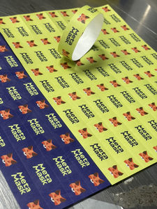 Pulseras Desechables de Tyvek Impermeables de 250*19mm (1 Pulgada) para Eventos, Color y Logotipo Personalizados, Diseño Imitación Antigua - Product Image 3