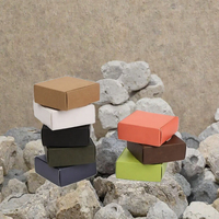 Boîte d'expédition personnalisée pour bougies, portefeuilles et cadres photo, en matériaux recyclés, avec vernis artistique, imprimée sur mesure par le fabricant