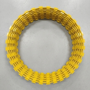 <span class=keywords><strong>ลวดหนาม</strong></span>ชุบสังกะสีแบบจุ่มร้อน BTO-22 CBT-65 <span class=keywords><strong>ลวดหนาม</strong></span>แบบม้วน <span class=keywords><strong>รั้ว</strong></span>ความปลอดภัยสูงสำหรับคุกและสนามบิน - Product Image 3