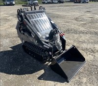 Mini chargeuse sur chenilles KTT23 à vendre en 2026, avec moteur de 739 cm3, machine de construction compacte et durable