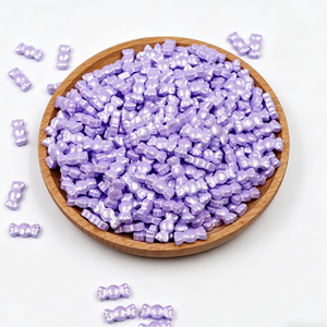 El Pastel de Cumpleaños Está Bellamente Decorado con Dulces Coloridos, Agujas de Azúcar en Forma de Nube Blanca, Cupcakes y Adornos para Repostería - Product Image 2