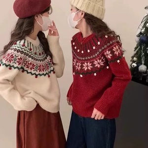 Un <span class=keywords><strong>pull</strong></span> rouge <span class=keywords><strong>de</strong></span> Fair Isle pour Noël et le Nouvel An, un haut jacquard rétro <span class=keywords><strong>chic</strong></span> pour femme en automne et en hiver, et un - Product Image 1