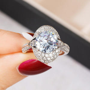 Anello con Diamante Taglio Ovale Q480 in Oro Bianco, Colore D Naturale, Gioiello da Donna per Fidanzamento - Product Image 6