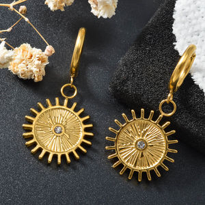 Bijoux de mode de luxe, boucles d'oreilles pendantes en acier inoxydable plaqué or pour femmes - Product Image 2