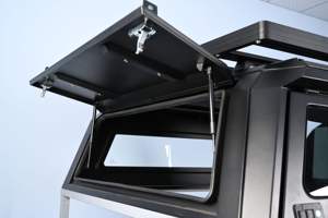 Cubierta Impermeable para Camioneta Directo de Fábrica - Techo Rígido de Aluminio 4x4 para Camioneta con Ventana Corredera de Vidrio en Existencia para <span class=keywords><strong>NISSAN</strong></span> <span class=keywords><strong>NP300</strong></span> - Product Image 3