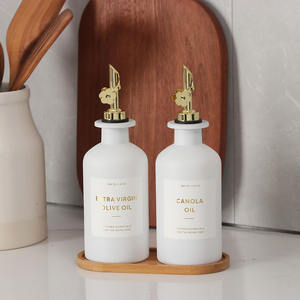 Vente en gros de fournitures de cuisine de couleur unie bouteille d'huile de stockage domestique avec couvercle bouteilles d'huile d'olive en céramique de <span class=keywords><strong>vinaigre</strong></span> de sauce - Product Image 4