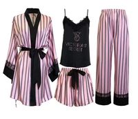 Ensemble quatre pièces Yicheng Victoria en soie glacée polyester pour femme, avec robe longue à manches longues, bordure en dentelle rayée et détails en strass, collection Secret Hot