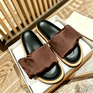 Sandalias de Satén Marrón de Lujo 2026, para Hombre y Mujer, con Tira de Tela Suave, Suela Gruesa, Casuales, para Playa, Venta al Por Mayor OEM - Product Image 1