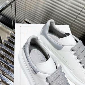 Espadriles Desechables con Parte Superior de PVC, Estilo Alexander McQueen, Zapatos Casuales para Mujer, Zapatos Deportivos de Alta Calidad para Hombre, Gran Venta - Product Image 2