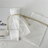 Sac pochette en organza blanc avec cordon de serrage, personnalisé, imprimé, avec logo en soie, pour promotion cosmétique, vente en gros
