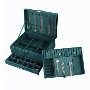Boîte à <span class=keywords><strong>Bijoux</strong></span> en Velours Vert Foncé <span class=keywords><strong>Grande</strong></span> <span class=keywords><strong>Capacité</strong></span> Luxe Polyvalente Rangement de Bureau pour Bracelets Colliers en Daim - Product Image 2